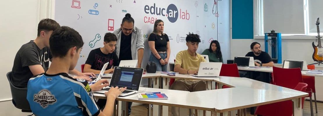 alumnos en Educ.ar Lab CABA